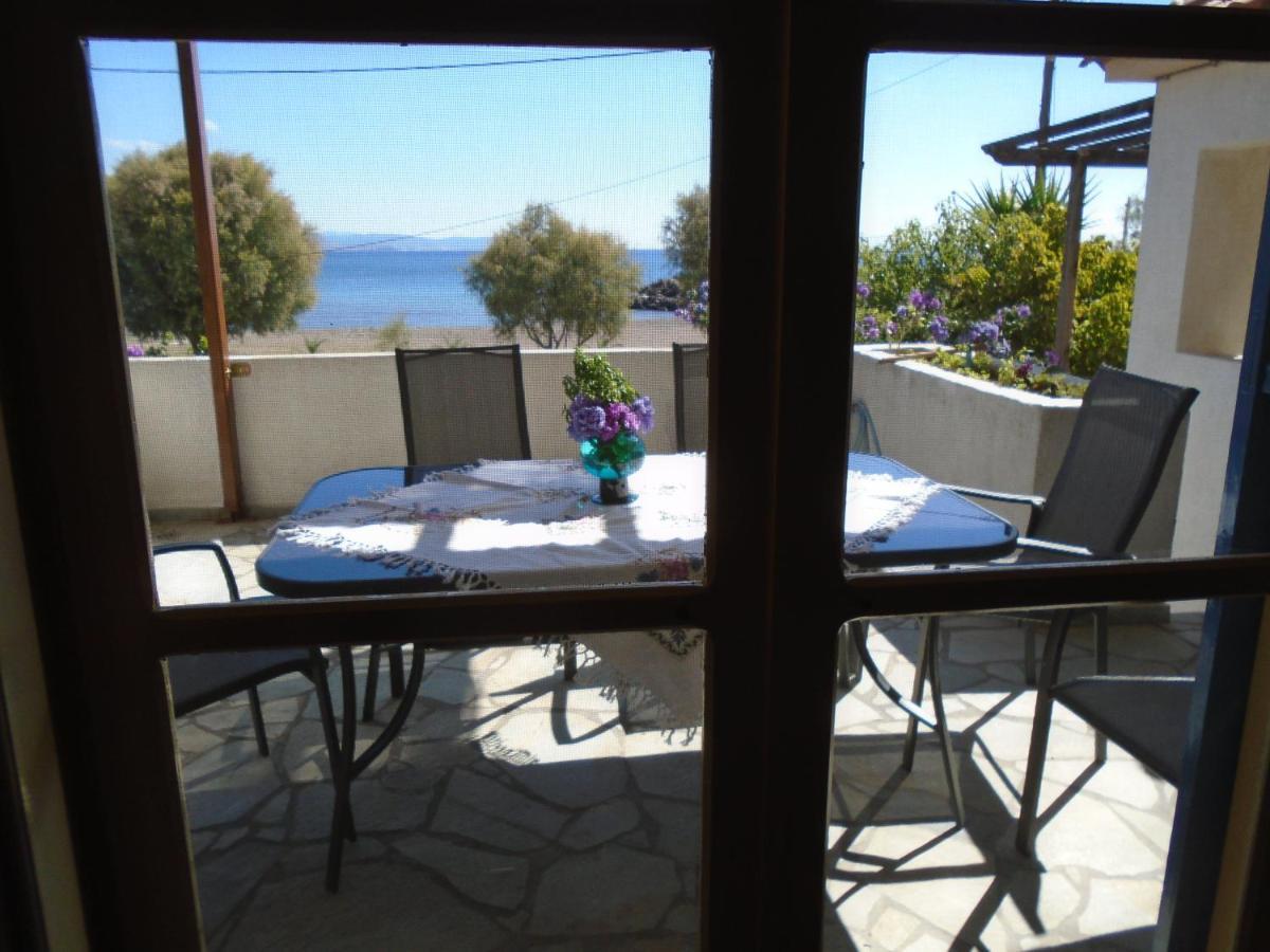 Sea Front Two Bedroom House In Lesvos Tavari Exterior photo